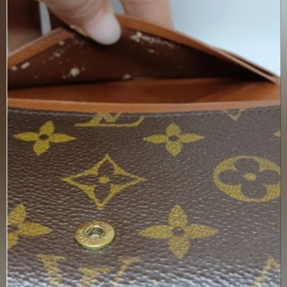 Louis Vuitton wallet - Picture 3 of 14